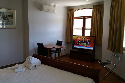 Adelaide House Apartments Fremantle - eAccommodation 2