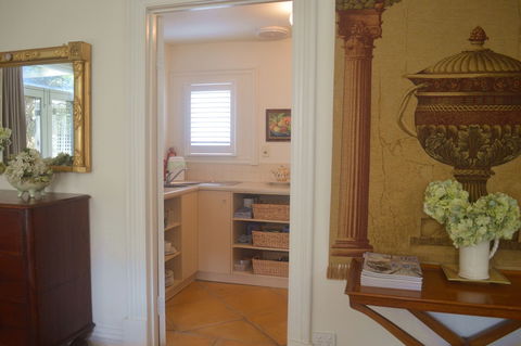 Athelney Cottage - eAccommodation 0