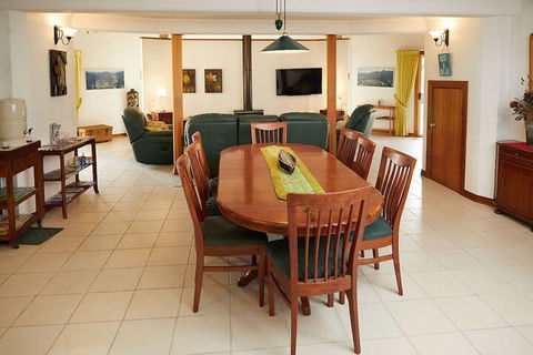 A View Of Mt Warning B&B - eAccommodation 3