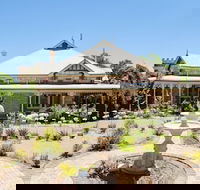 Cockburn House - eAccommodation