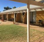 Carnarvon Caravan Park - eAccommodation