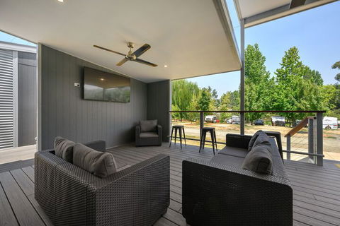 Bright Riverside Holiday Park - eAccommodation 5