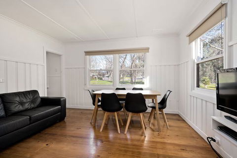 Bright Riverside Holiday Park - eAccommodation 7