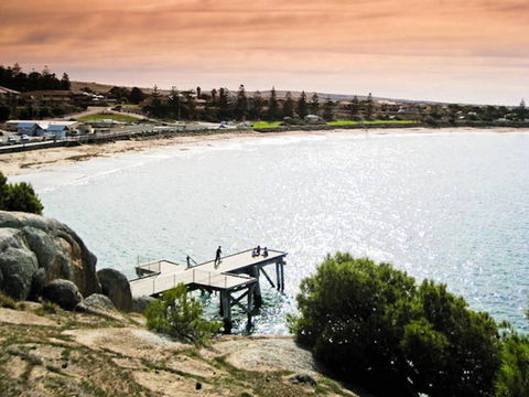 Boomer Beach Retreat Pet Friendly WiFi - eAccommodation 3