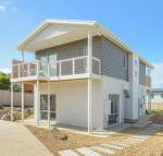 Boomer Beach Retreat Pet Friendly WiFi - eAccommodation