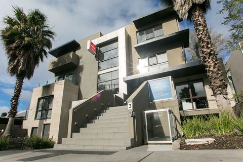 Comfy Kew Apartments - eAccommodation 6
