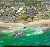 Beach House Holiday Apartments - eAccommodation