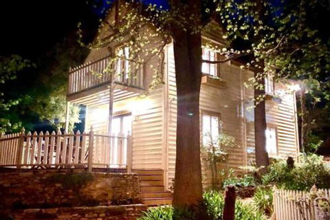 Aldgate Creek Cottage Bed & Breakfast - eAccommodation 0