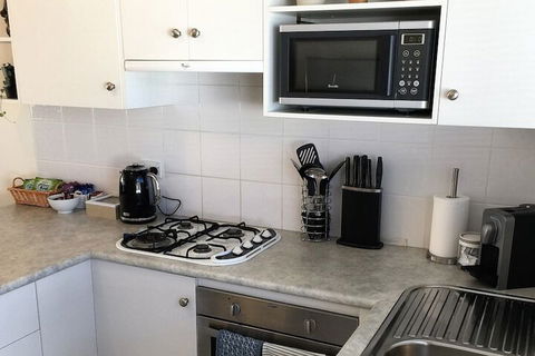 Applecross Village Apartment - eAccommodation 4