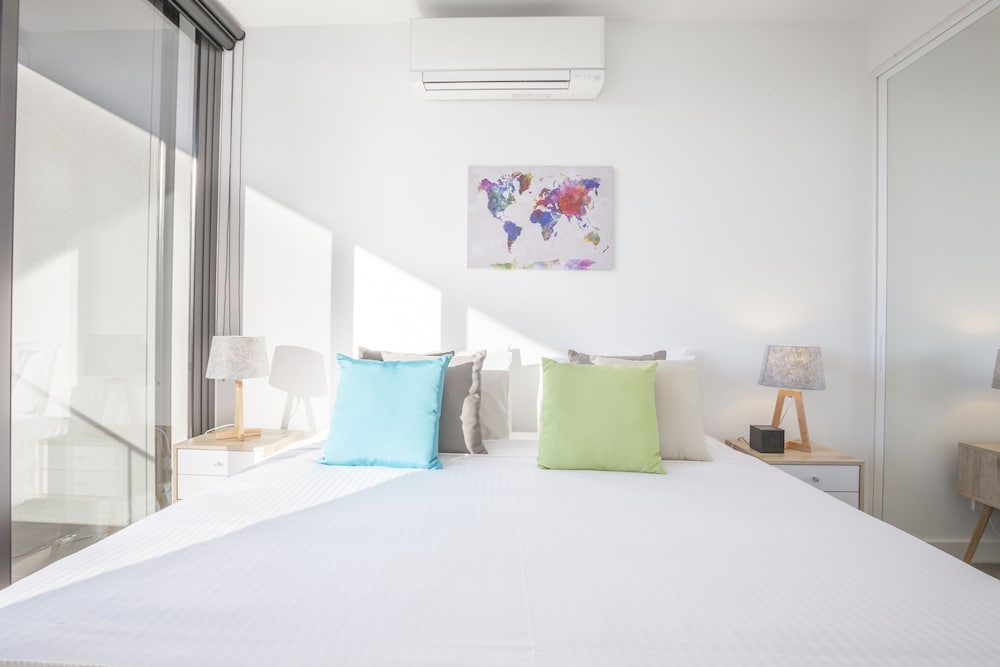 Hampton VIC eAccommodation