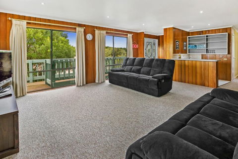 Fairview On Fairhills - eAccommodation 1