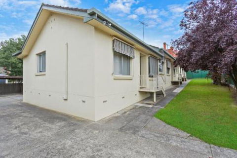 Albury Suites Parkway Lane - eAccommodation 1