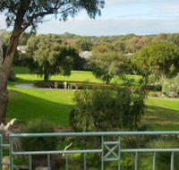Joondalup Golf Retreat - eAccommodation