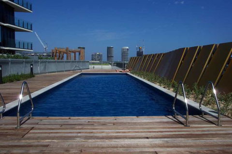 AKOM AT Docklands - eAccommodation 3