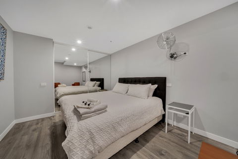 All On Flinders - eAccommodation 5