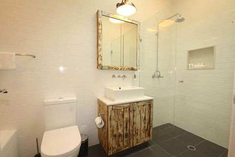 A PERFECT STAY - Cavvanbah Seaside Cottage - eAccommodation 2