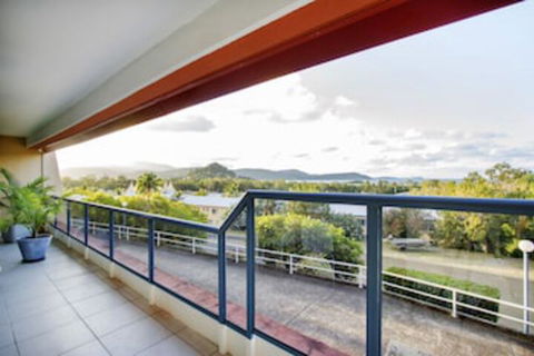 Aqua Marine Boutique Apartment - eAccommodation 0
