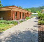 Bright Country Home - eAccommodation