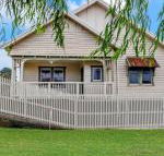 Catherine Normane Holiday House - eAccommodation