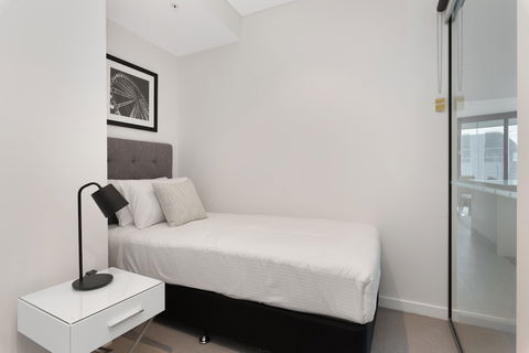 Arise Brisbane Skytower - eAccommodation 6