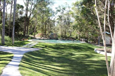 Away On Belongil Fields - eAccommodation 1