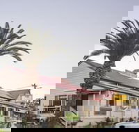 D'Aguilar Hotel Motel - eAccommodation