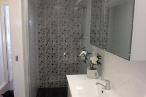 Como Retreat - eAccommodation 1