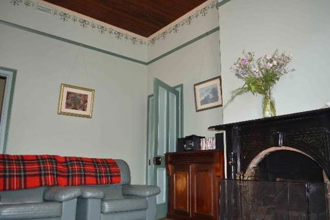 Albion Cottage - eAccommodation 6