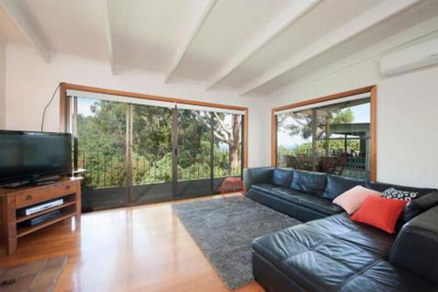 At Riverside - eAccommodation 3