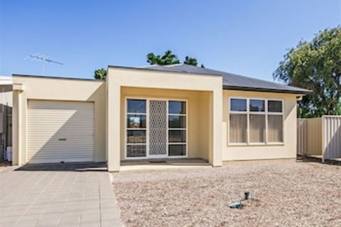 Sandy Walk - eAccommodation 0