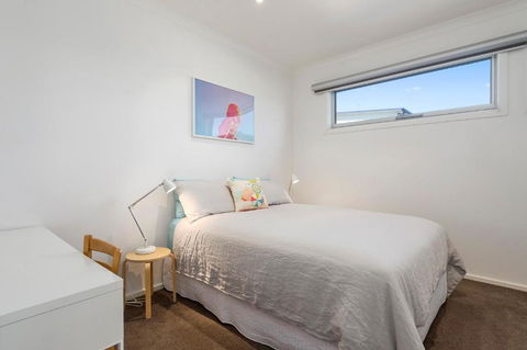 Anchorage - eAccommodation 3