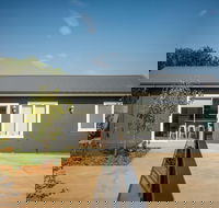 Kirsten Accommodation Parkes - eAccommodation