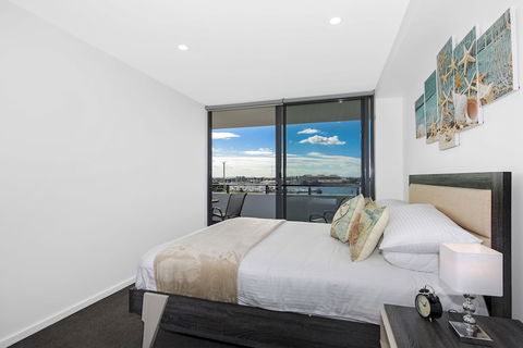 Astra Apartments Newcastle West - eAccommodation 1
