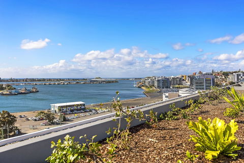 Astra Apartments Newcastle West - eAccommodation 5
