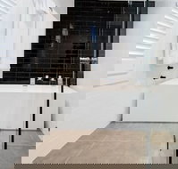 Bespoke On Main - eAccommodation