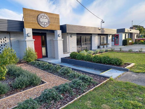 Anchor Wheel Motel - eAccommodation 1