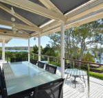 Morisset Bay Waterfront Views Lake House looking over Trinity Marina - eAccommodation