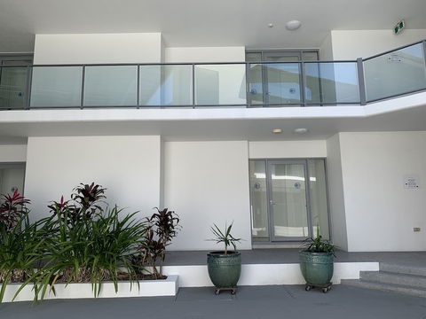 Absolute Waterfront Magnetic Island - eAccommodation 0