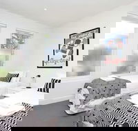 Brighton Beach Bayside Beauty - eAccommodation