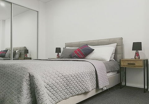 Stylish Waterfront Apt In Rhodes - eAccommodation 6