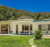 Susans Beach House - eAccommodation