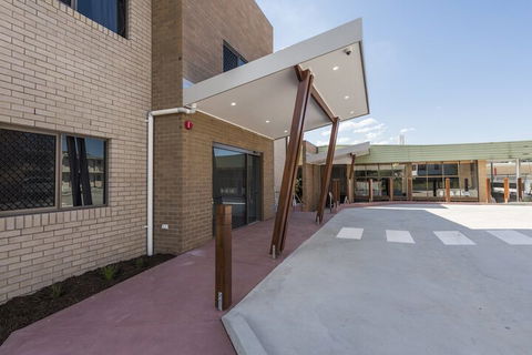 Club Maclean Motel - eAccommodation 2