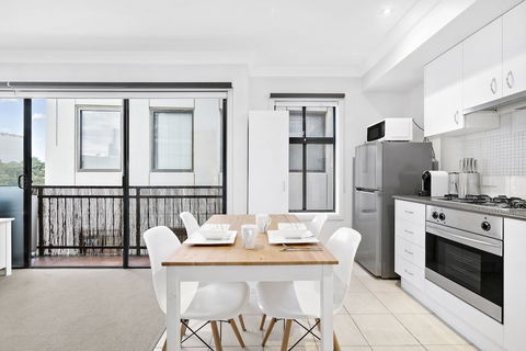 SIENNA, 1BDR South Melbourne Apartment - eAccommodation 1
