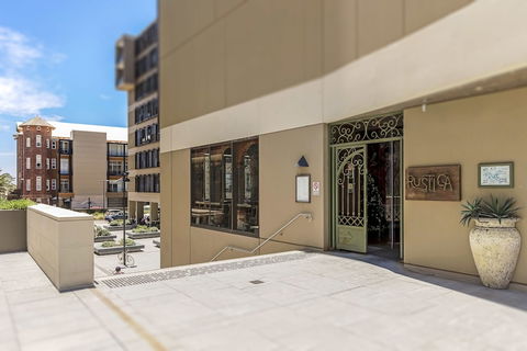 Astra Apartments Newcastle East - eAccommodation 0