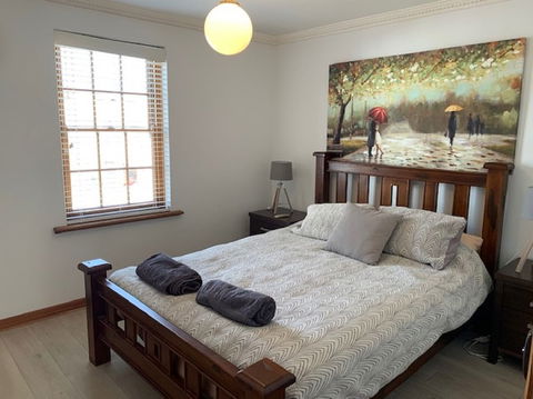 Adelaide Style Accommodation Near City - eAccommodation 2