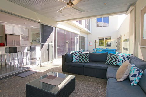 Ambar Villa - eAccommodation 3