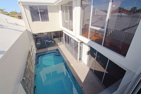 Ambar Villa - eAccommodation 1