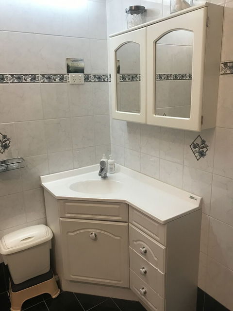 Atina Rocks Country Homestead - eAccommodation 6