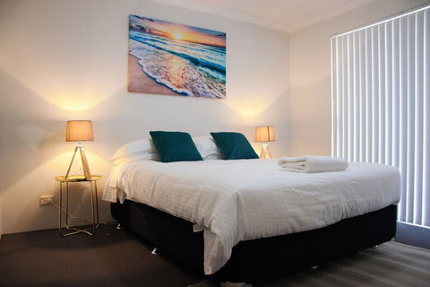 Azure Villa - eAccommodation 5