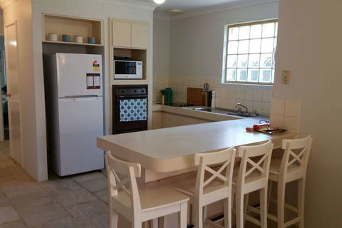 Azure Villa - eAccommodation 3